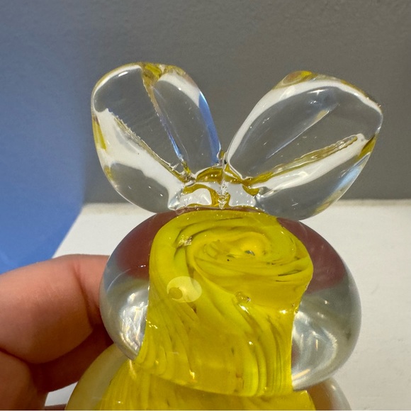 Handblown one of a kind glass bunny rabbit with yellow glass design inside. - Picture 7 of 12